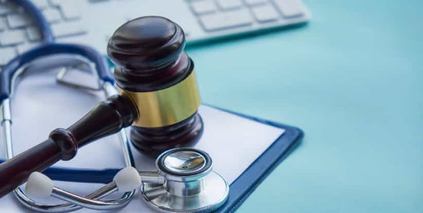 Abogado especialista en amparos de salud: costos y tiempos del proceso